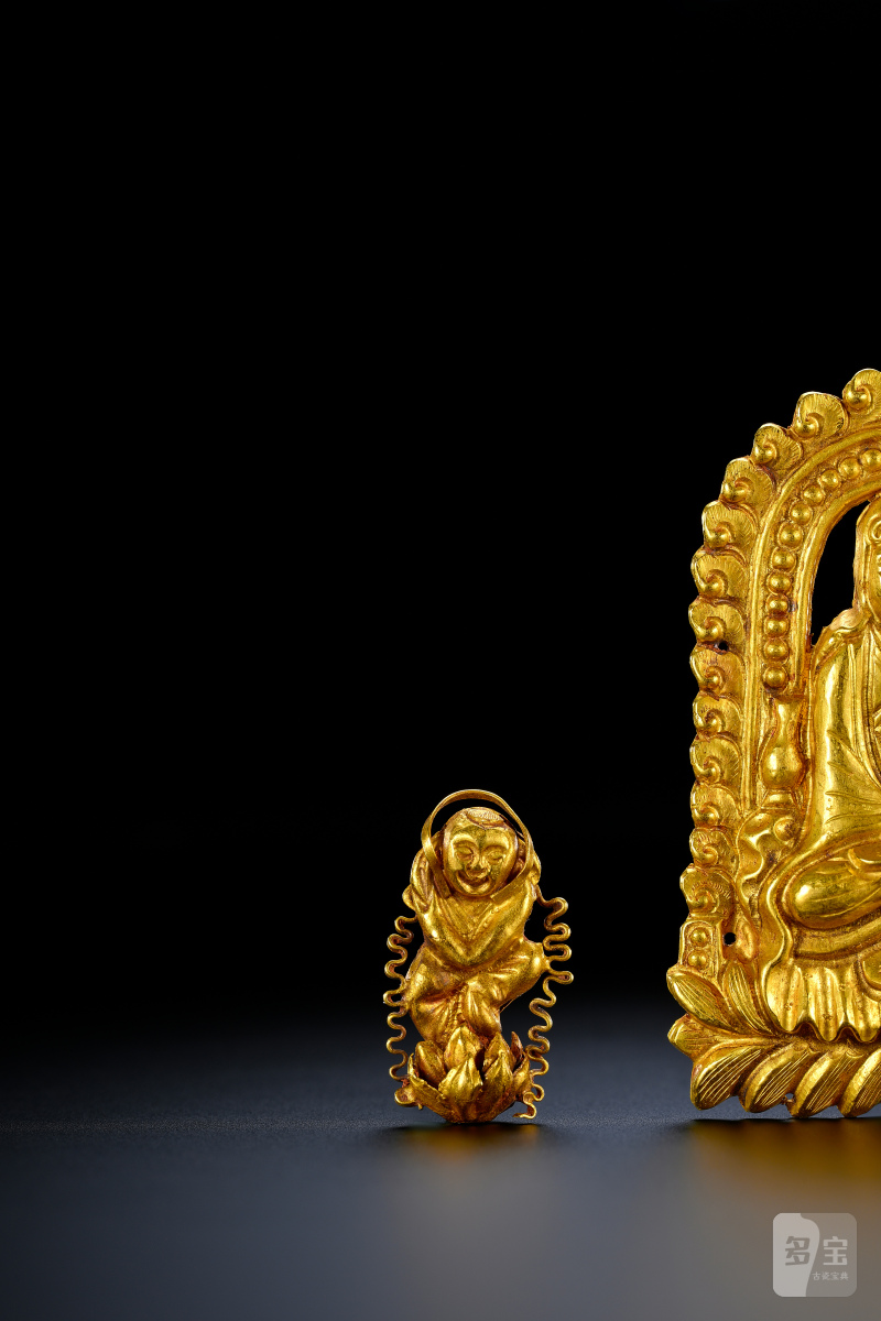 明 金錾刻观音莲花生童子饰件一组三件 - 图2